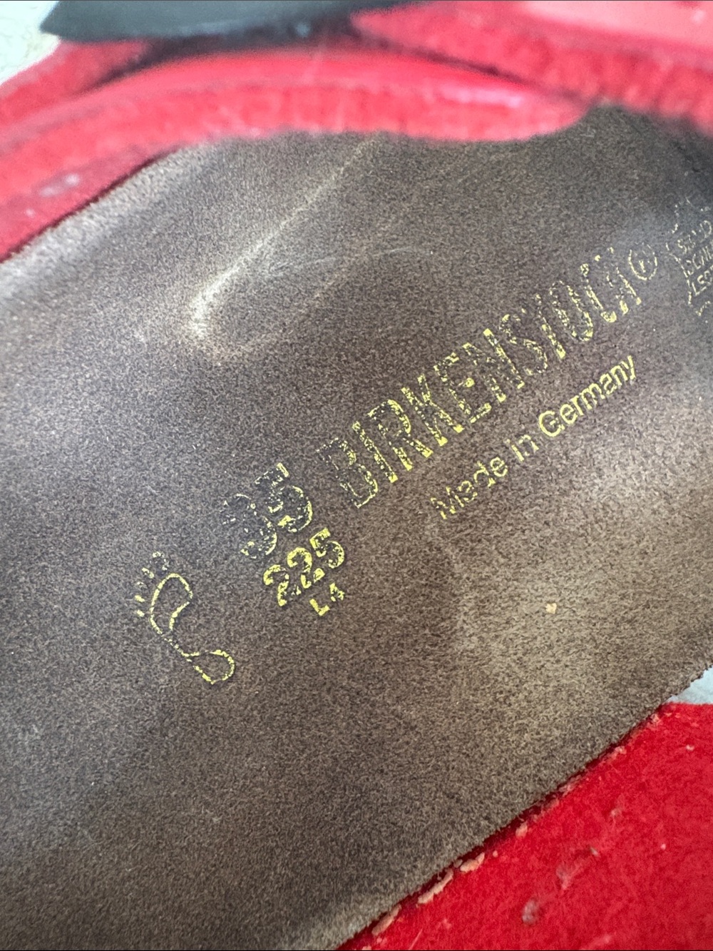 Birkenstock Gizeh Birko-Flor Red Sandals - Picture 15 of 15
